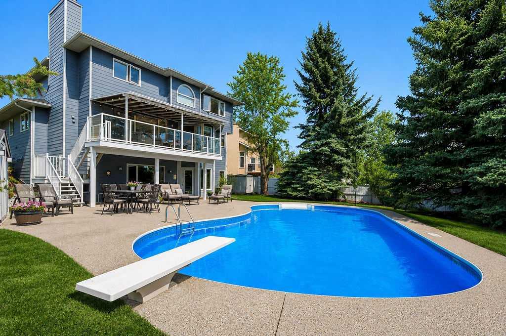 Picture for 42 Evergreen Terrace SW
