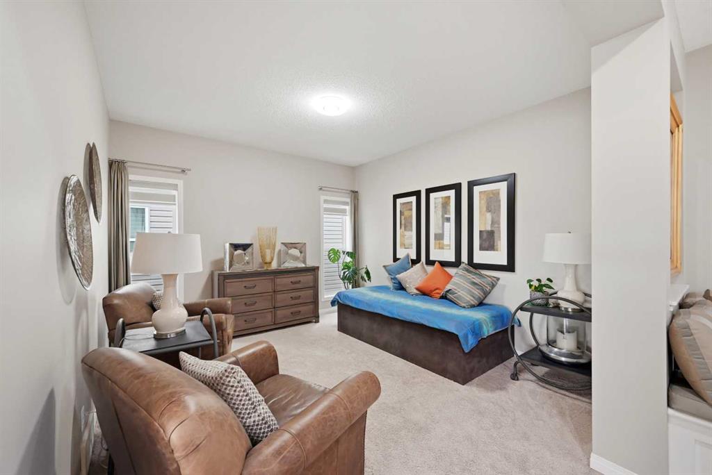 Picture for 156 Skyview Shores Manor NE