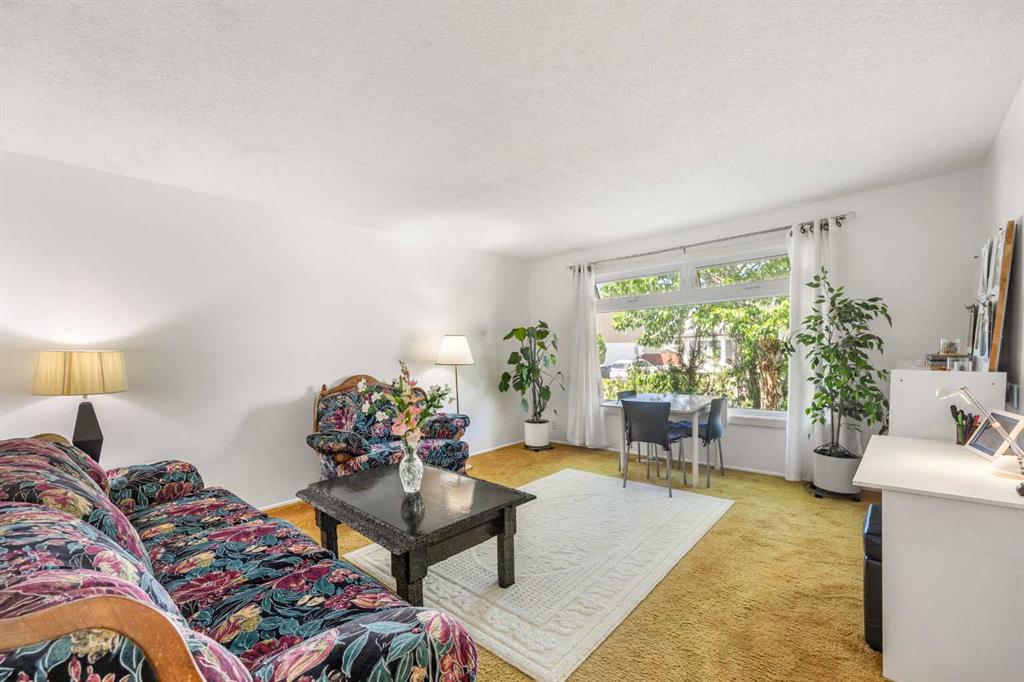 Picture for 41 Castleglen Road NE