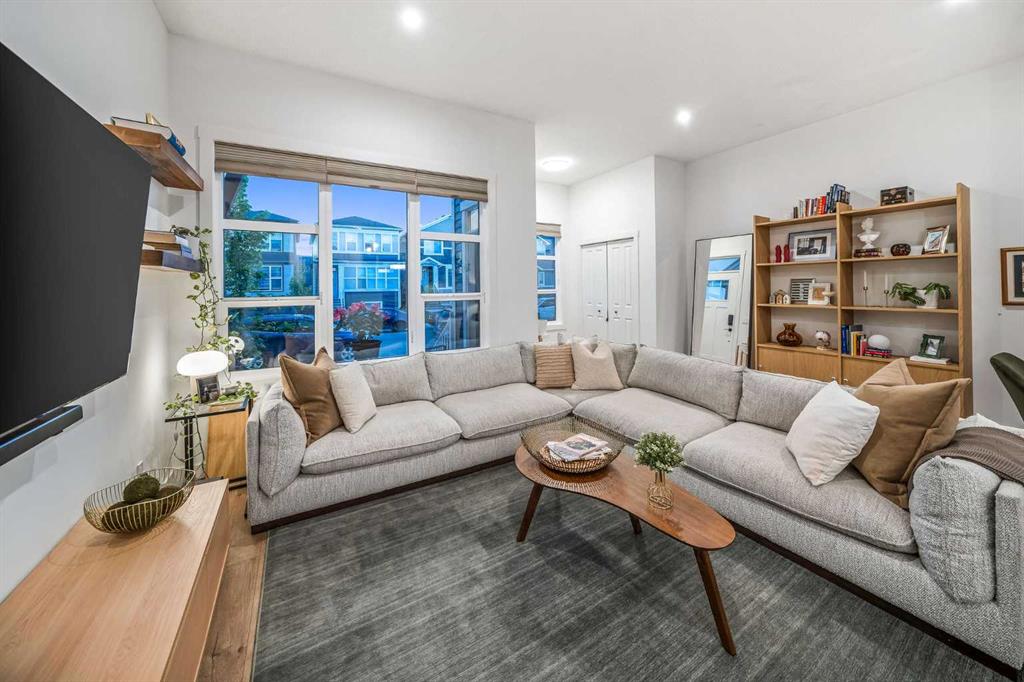 Picture for 176 Seton Villas SE