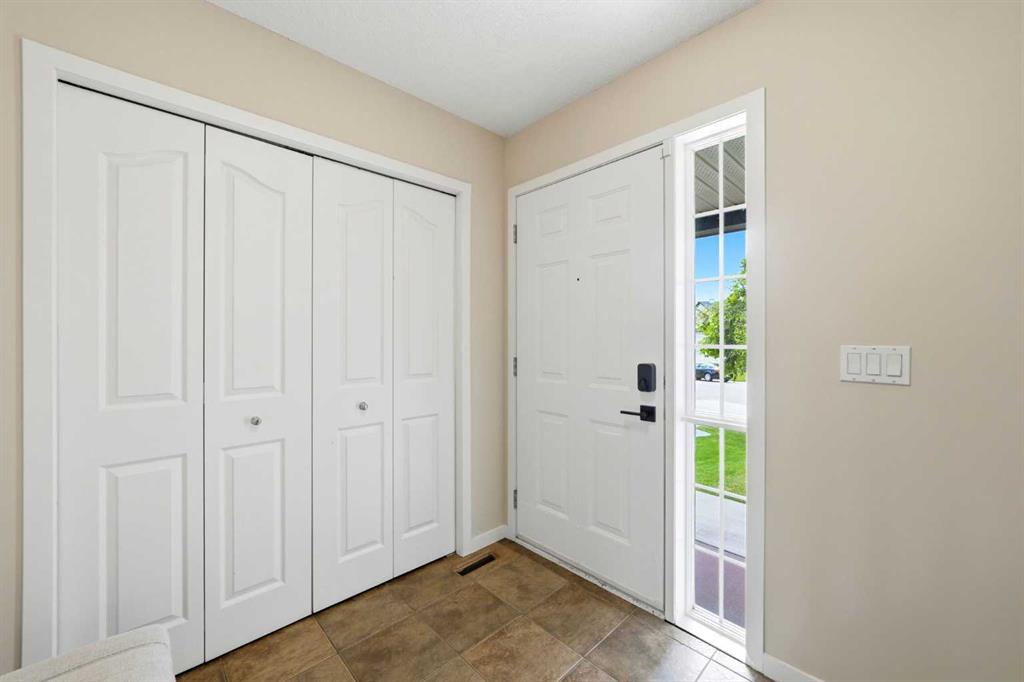 Picture for 82 Springborough Point SW
