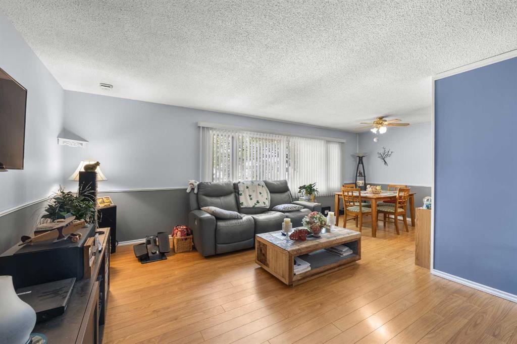Picture for 272 Huntington Close NE