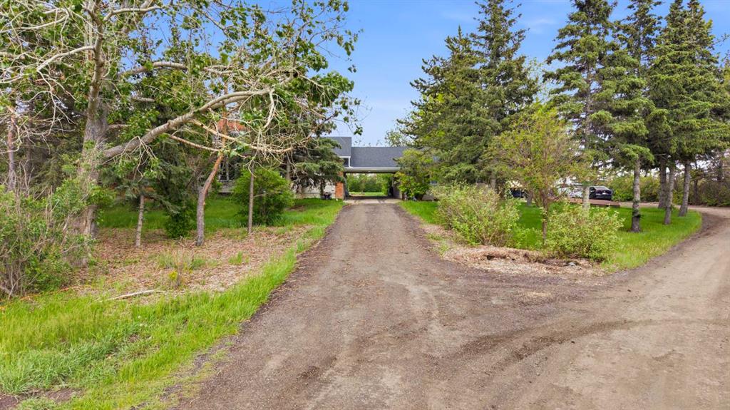 Picture for 265190 Panorama Road 