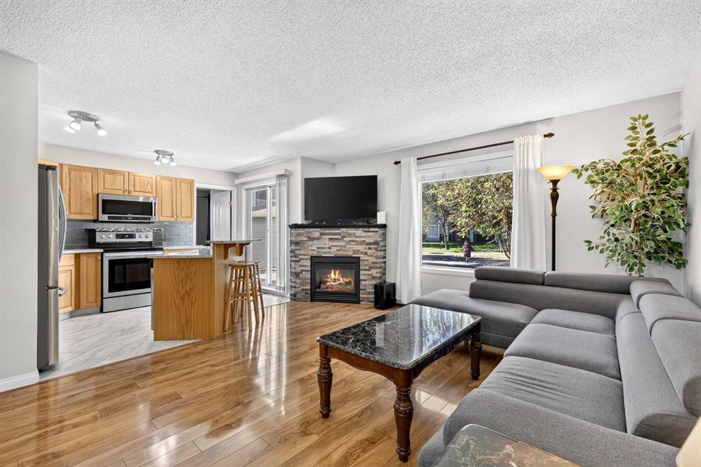 Picture for 105, 5105 Valleyview Park SE