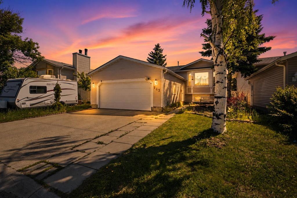 Picture for 143 Castlebrook Rise NE