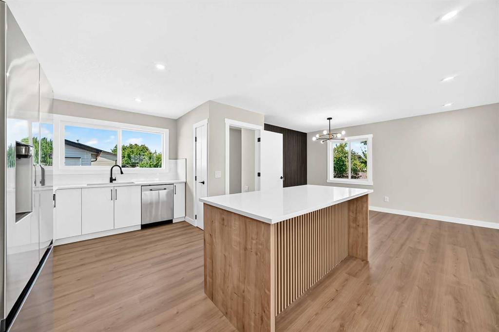 Picture for 704 Malvern Drive NE