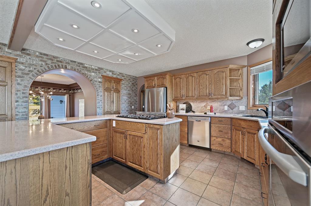 Picture for 322050 20 Street E https://www.cirrealty.ca/reb/creb/31/A2264731_17.jpg