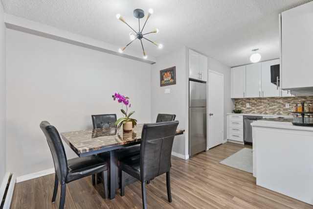 Picture for 137, 3809 45 Street SW https://www.cirrealty.ca/reb/creb/31/A2265631_2.jpg