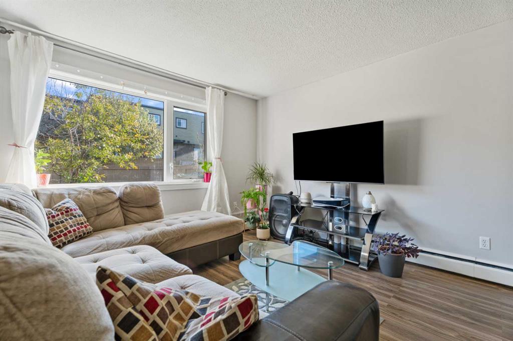 Picture for 137, 3809 45 Street SW https://www.cirrealty.ca/reb/creb/31/A2265631_7.jpg
