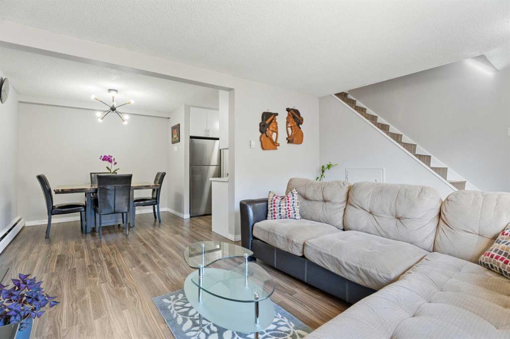 Picture for 137, 3809 45 Street SW https://www.cirrealty.ca/reb/creb/31/A2265631_8.jpg