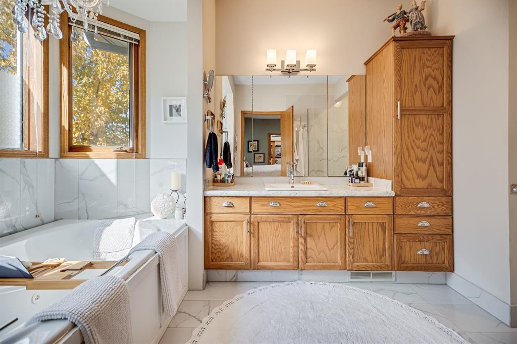 Picture for 607 9 Street SE https://www.cirrealty.ca/reb/creb/31/A2266531_24.jpg