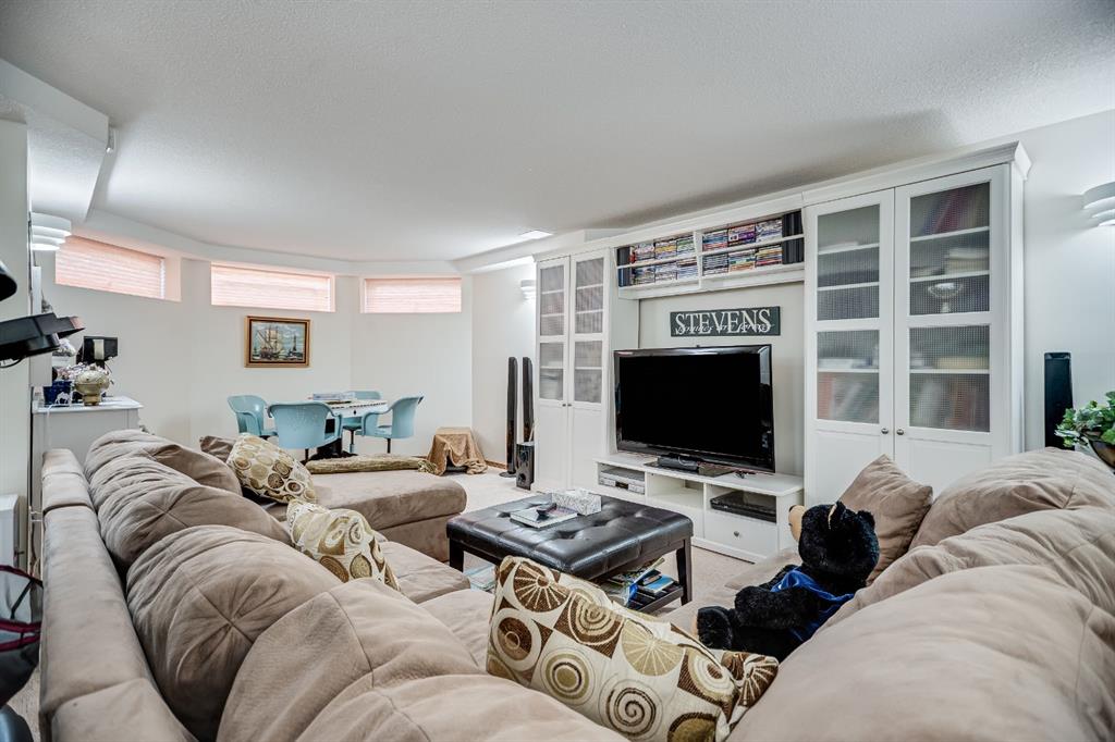 Picture for 607 9 Street SE https://www.cirrealty.ca/reb/creb/31/A2266531_34.jpg