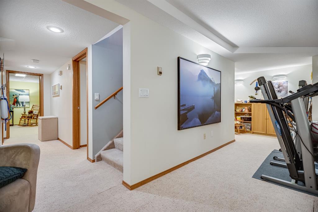 Picture for 607 9 Street SE https://www.cirrealty.ca/reb/creb/31/A2266531_38.jpg