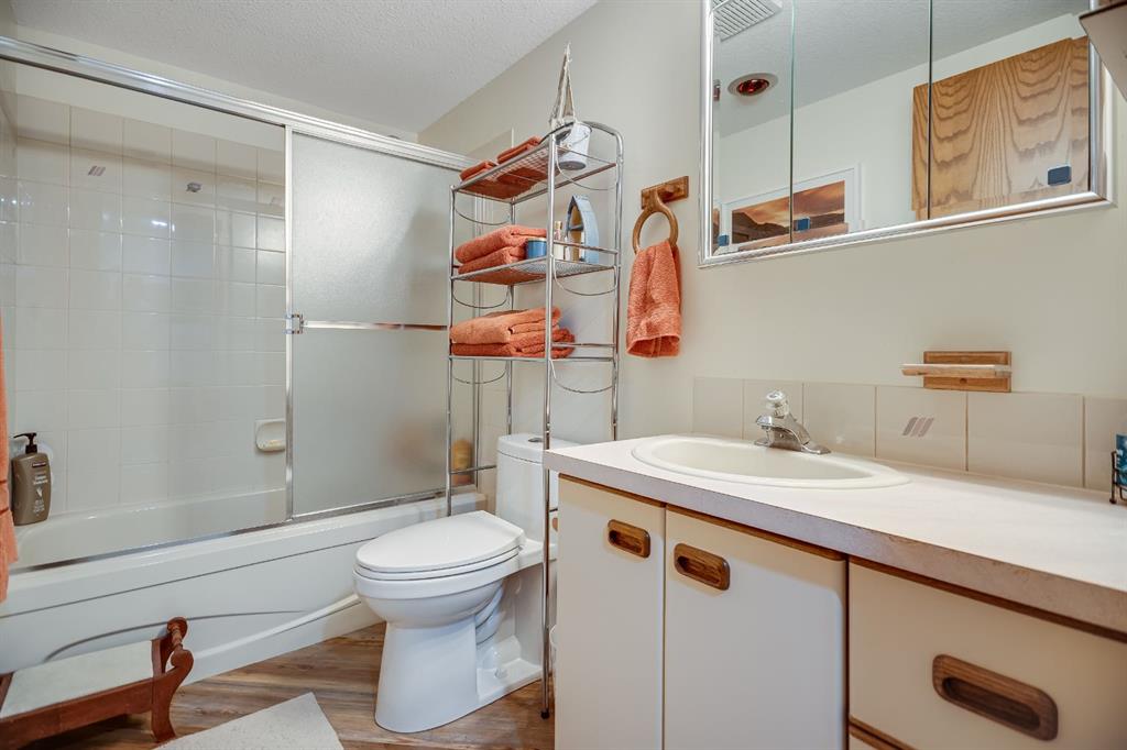 Picture for 607 9 Street SE https://www.cirrealty.ca/reb/creb/31/A2266531_42.jpg