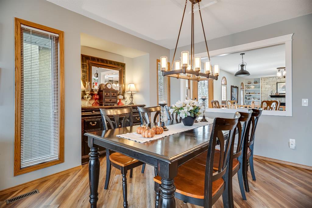 Picture for 607 9 Street SE https://www.cirrealty.ca/reb/creb/31/A2266531_8.jpg