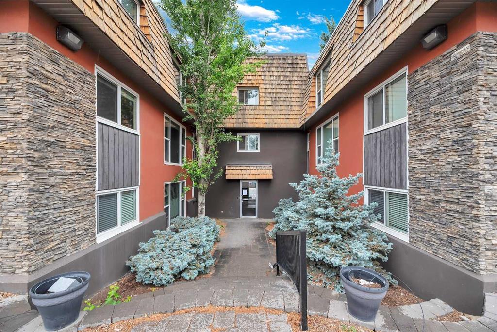 Picture for 209, 315 50 Avenue SW