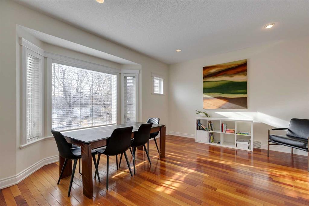 Picture for 722 53 Avenue SW