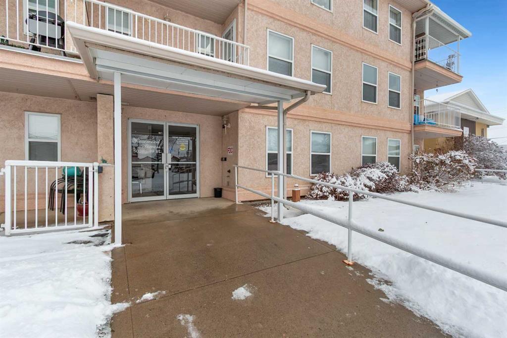 Picture for 202, 5026 49 Street 