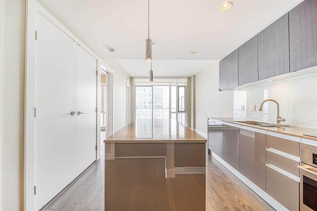 Picture for 2203, 1122 3 Street SE