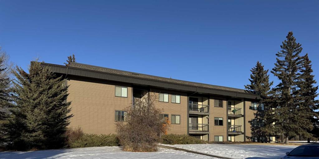 Picture for 106, 6108 53 Street 