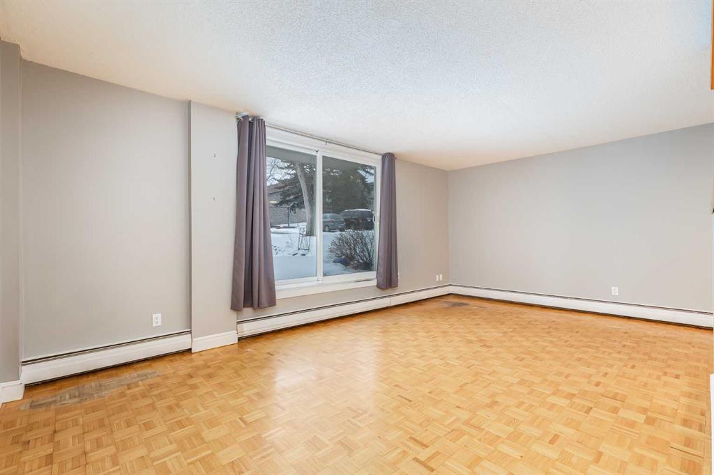 Picture for 319, 315 Heritage Drive SE