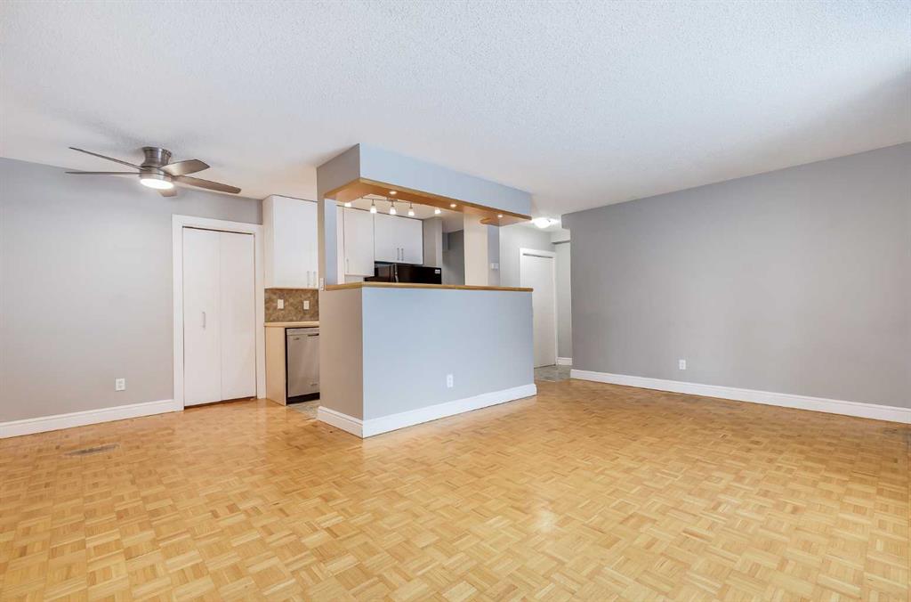 Picture for 319, 315 Heritage Drive SE