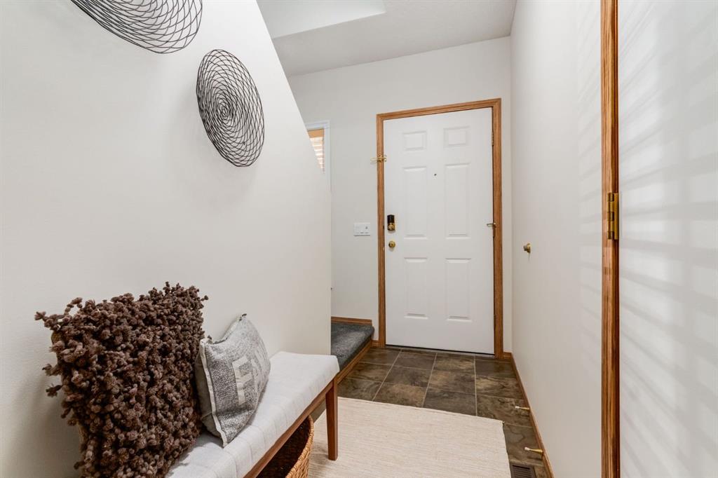 Picture for 12 Millrise Green SW