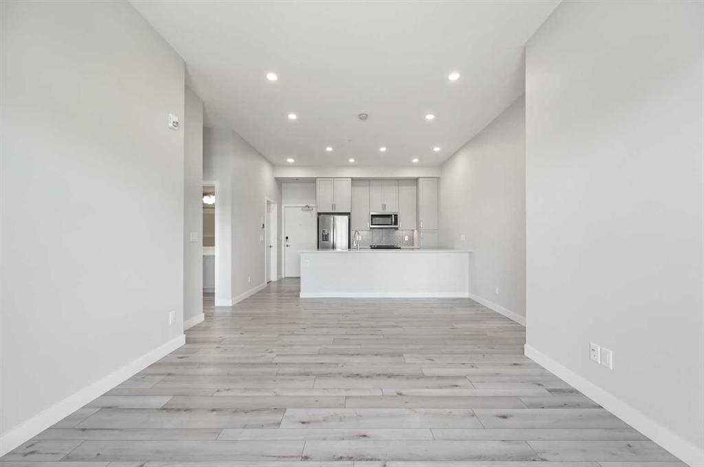 Picture for 410, 255 Les Jardins Park SE