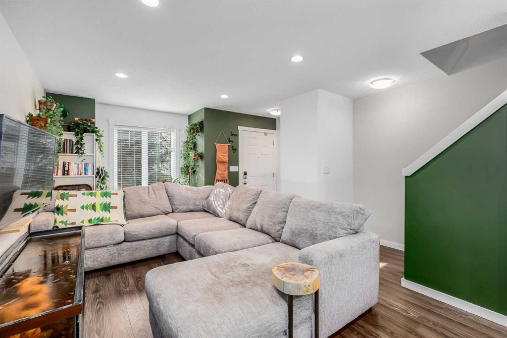 Picture for 1307, 2400 Ravenswood View SE