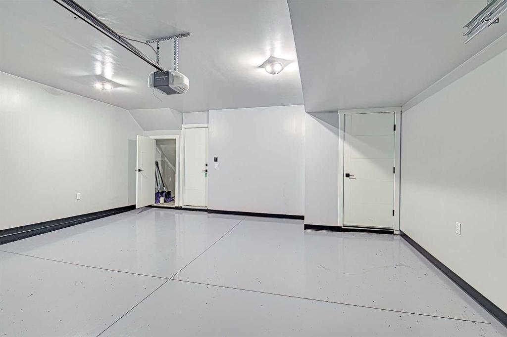 Picture for 365 Sage Hill Rise NW