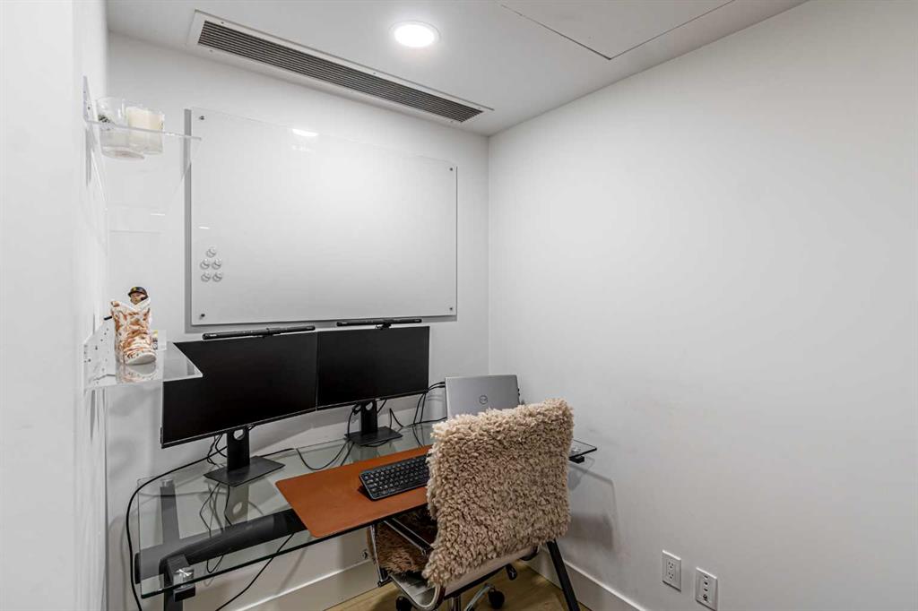 Picture for 205, 519 Riverfront Avenue SE