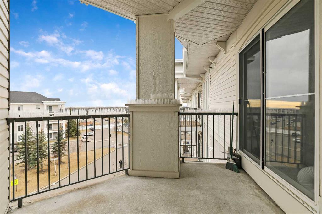 Picture for 1411, 333 Taravista Drive NE