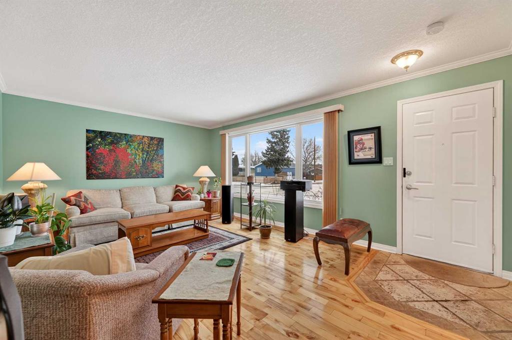 Picture for 8527 Bowglen Road NW