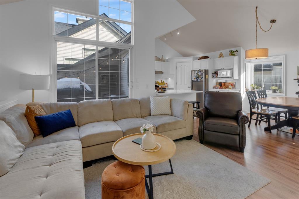 Picture for 505, 408 31 Avenue NW