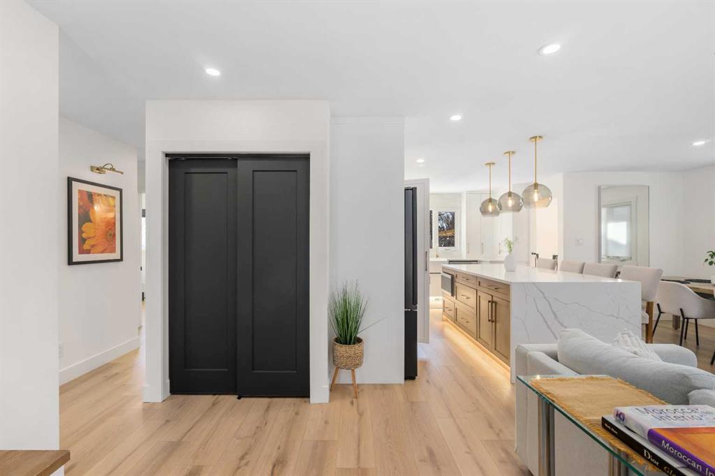 Picture for 824 Canna Crescent SW