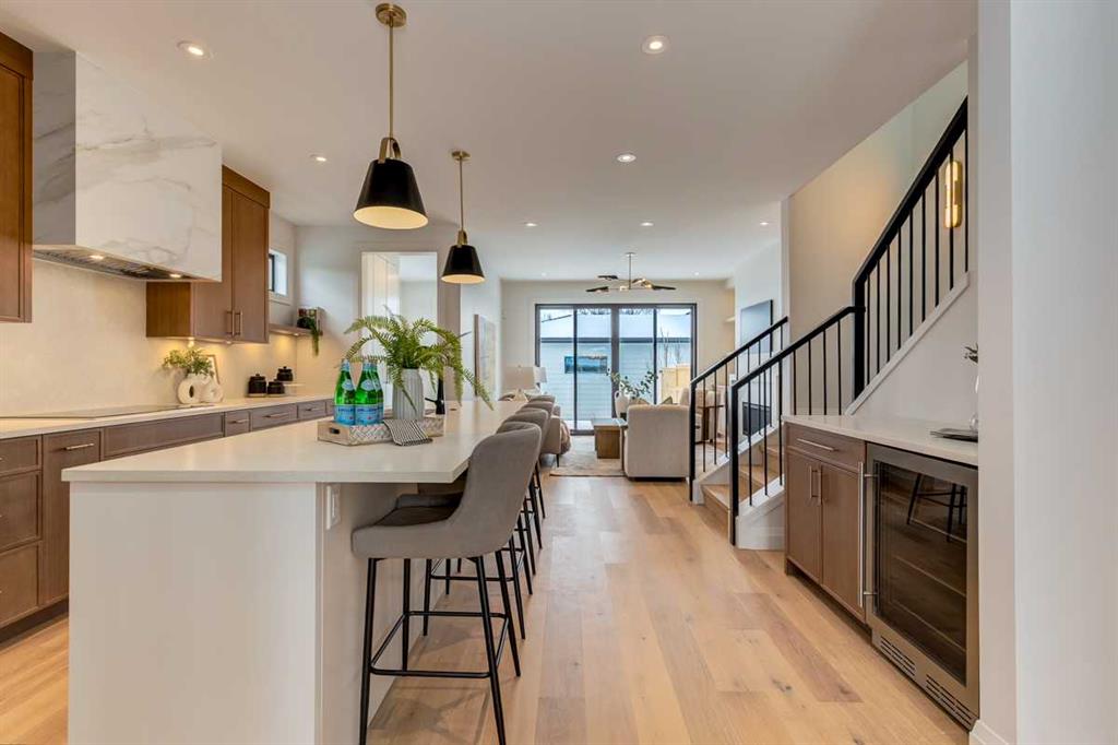 Picture for 2233 35 Street SW