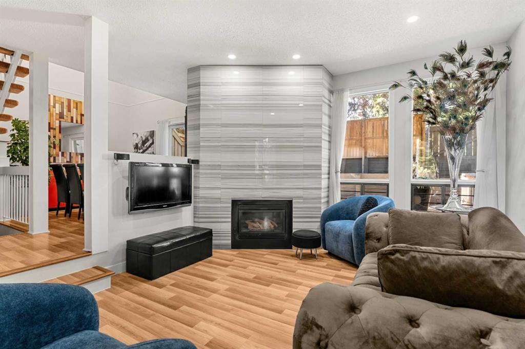 Picture for 13, 10457 19 Street SW