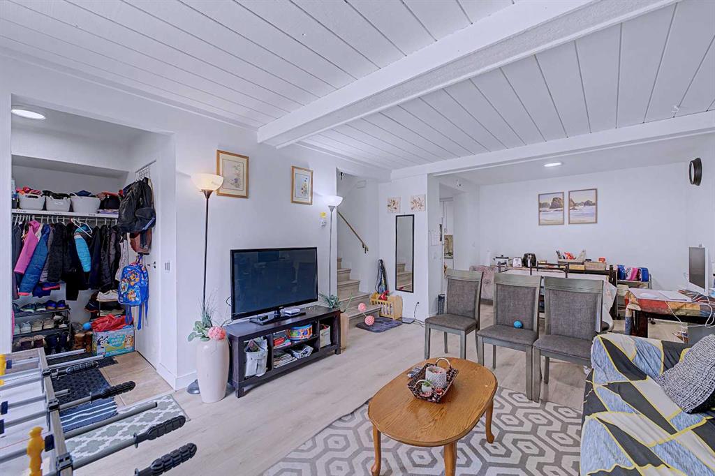 Picture for 317, 5404 10 Avenue SE