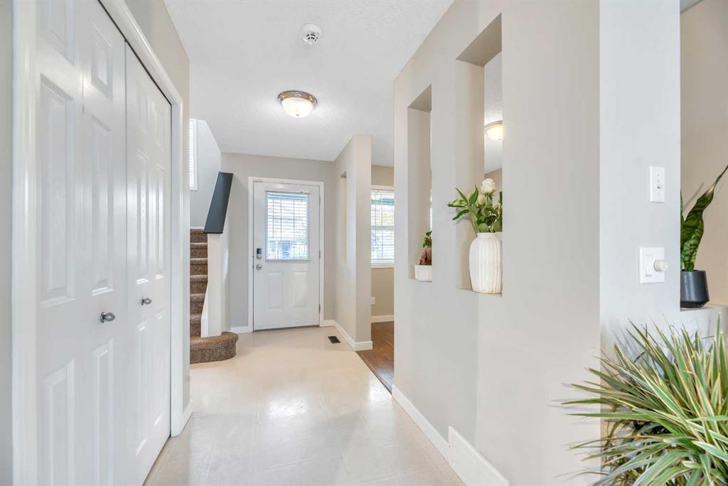 Picture for 84 Evermeadow Manor SW