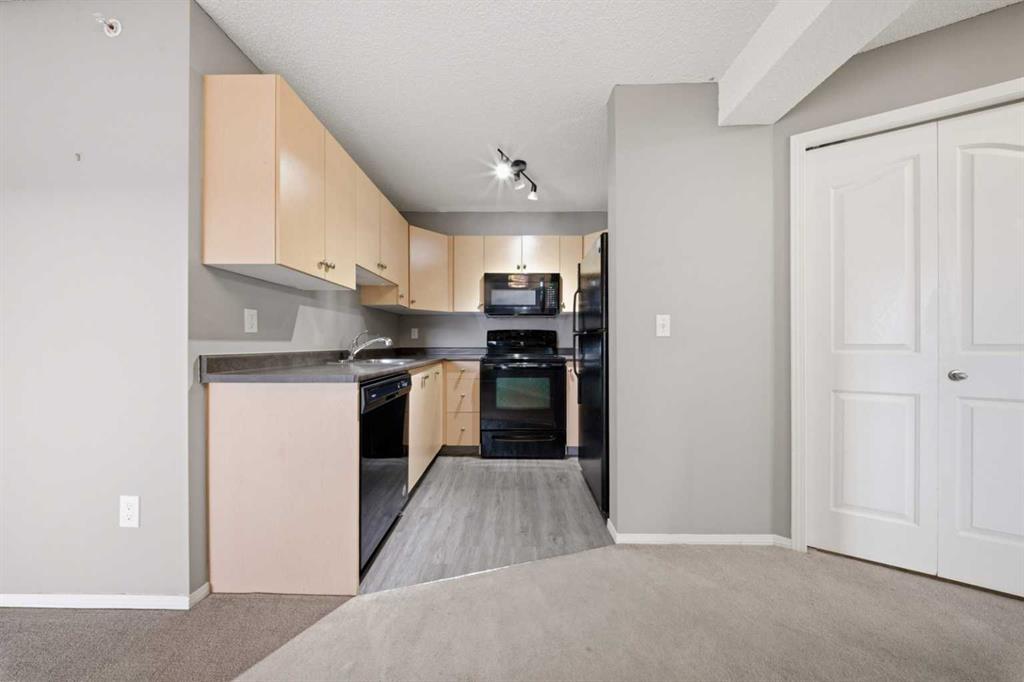 Picture for 3416, 16320 24 Street SW