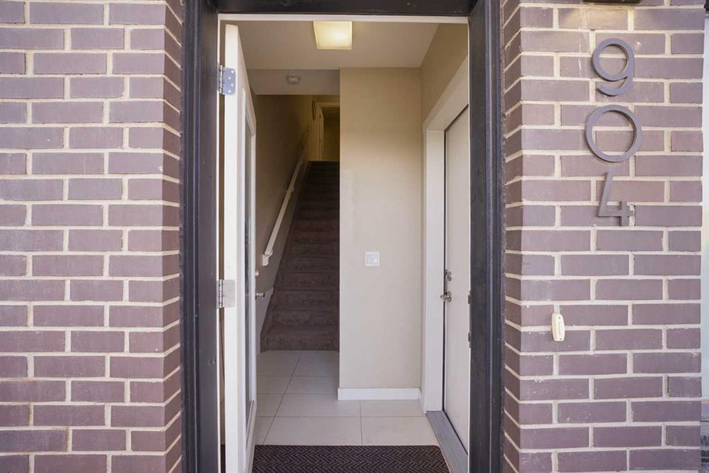 Picture for 904, 218 Sherwood Square NW