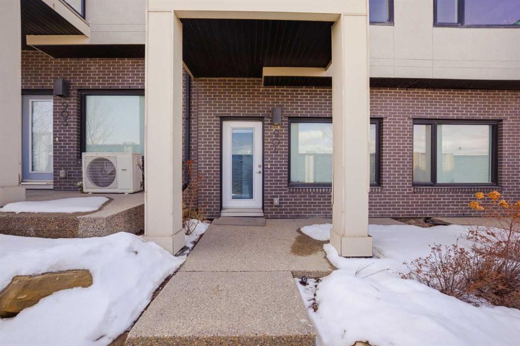 Picture for 904, 218 Sherwood Square NW