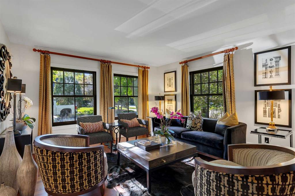 Picture for 239 37 Avenue SW