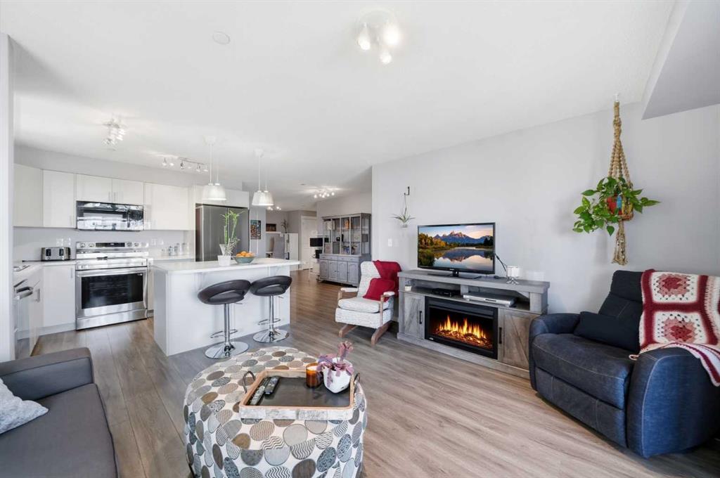 Picture for 4201, 279 Copperpond Common SE