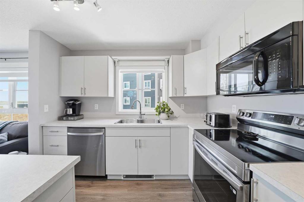 Picture for 4201, 279 Copperpond Common SE