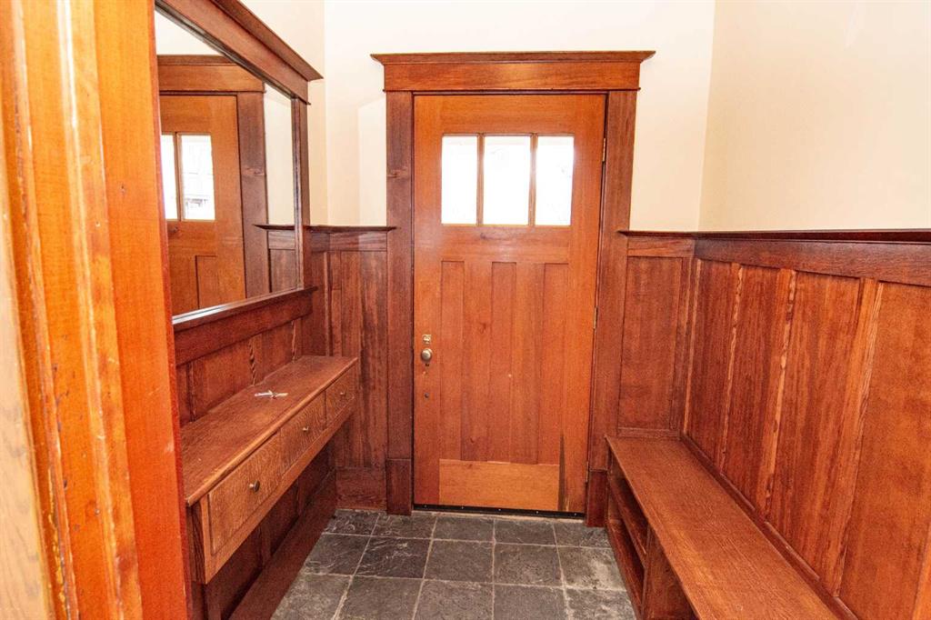 Picture for 110 Scarboro Avenue SW