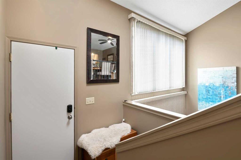 Picture for 1, 18 6 Avenue SE