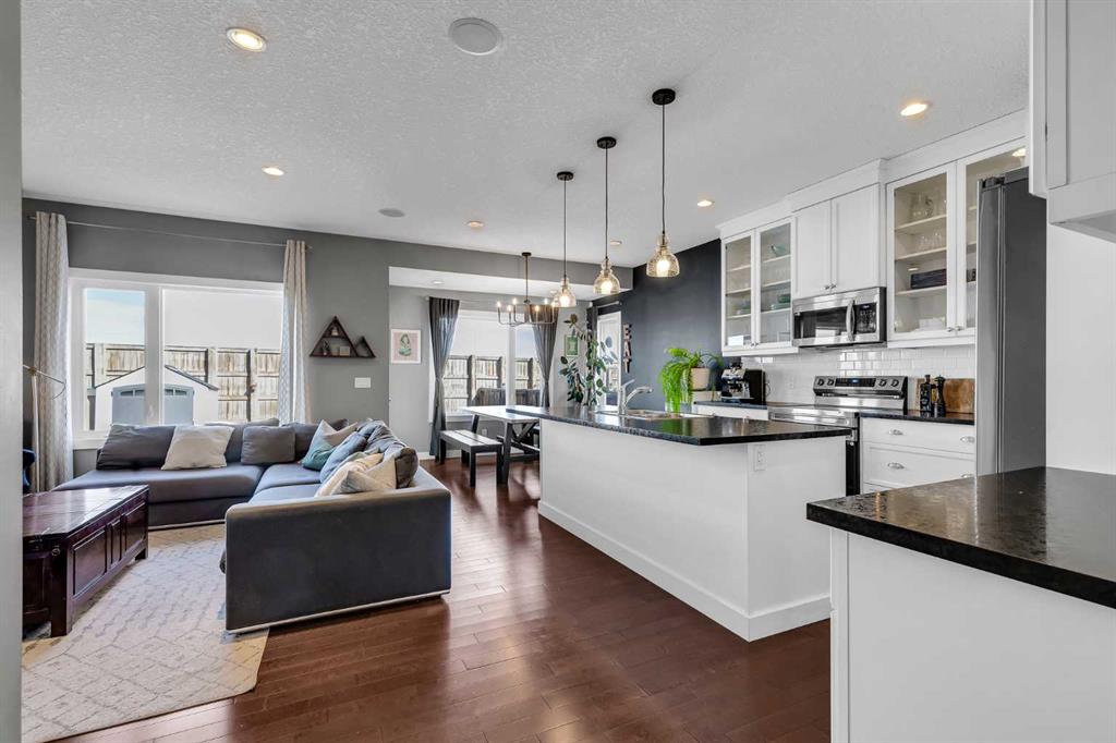 Picture for 317 Panora Way NW