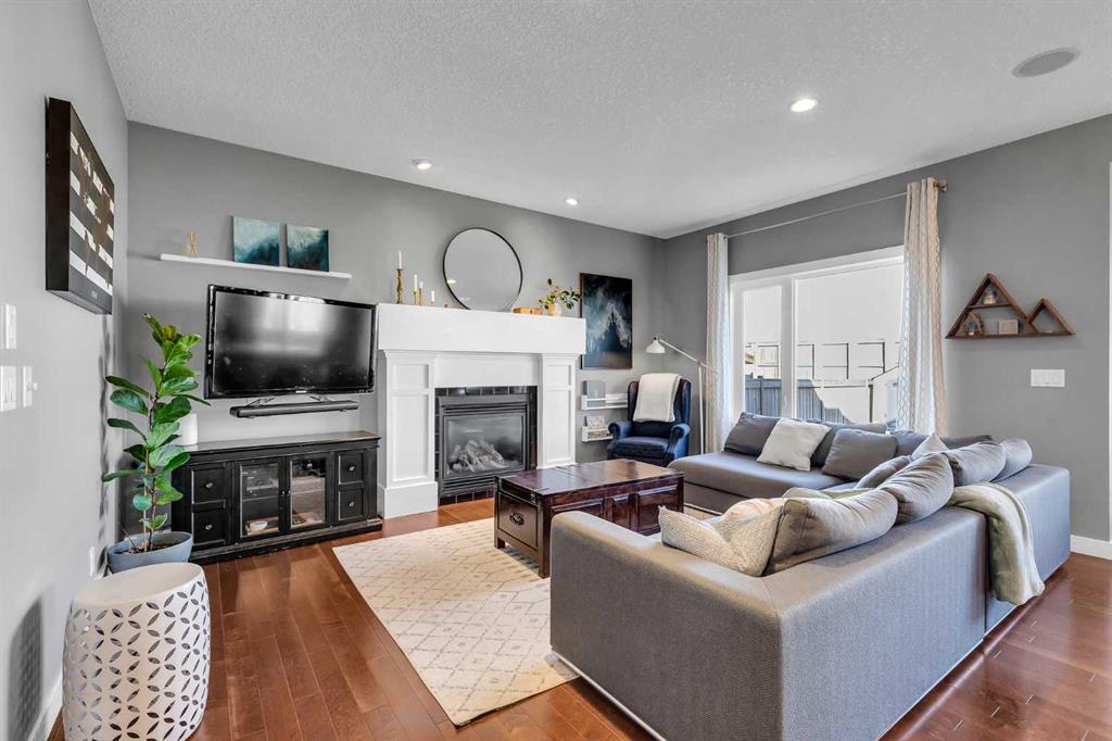 Picture for 317 Panora Way NW