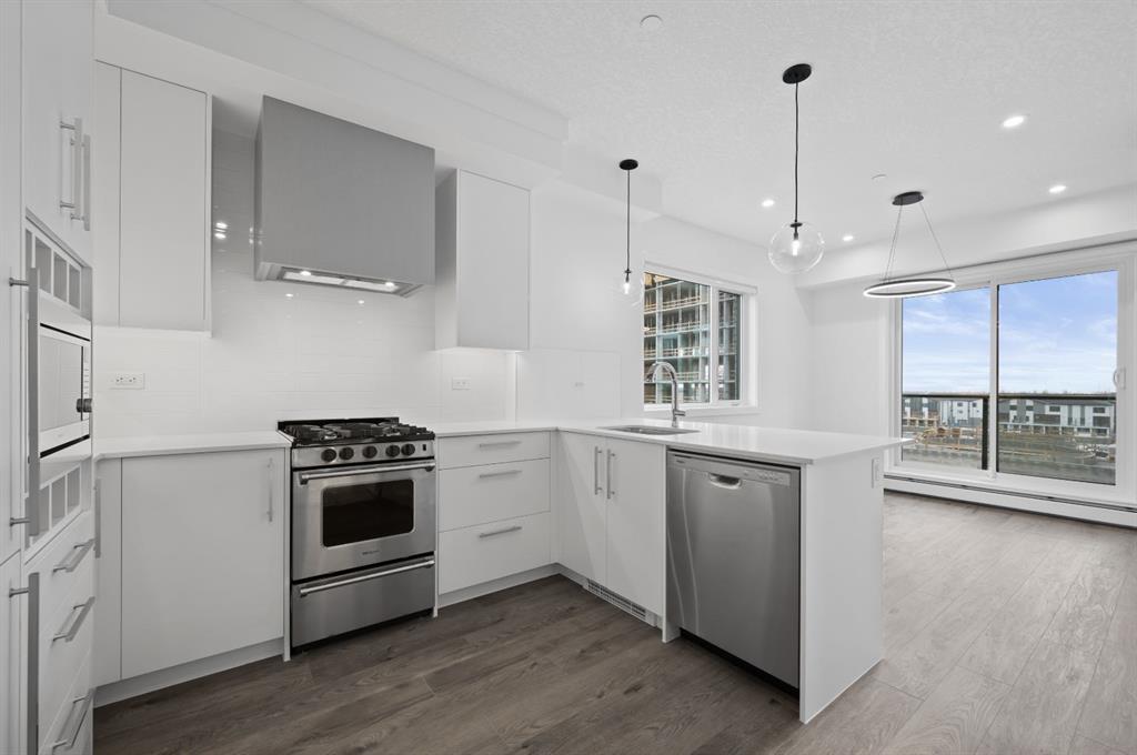 Picture for 202, 8370 Broadcast Avenue SW